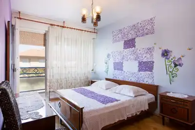 Image de Ville de Split Appartement avec 3 chambres, A / C et Wi-Fi Internet