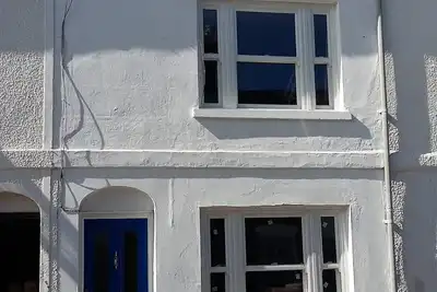 Image de Chloe Cottage - Maison de pêcheurs familiale près de la plage et harbou