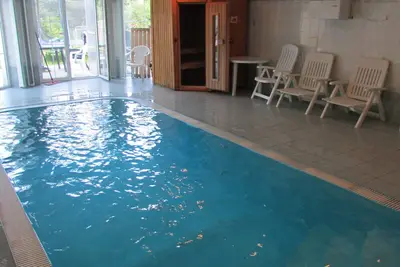 Image de Villa Relax PRÈS De Prague, Piscine INTÉRIEURE, Bain À Remous, Sauna, Bar, Wifi