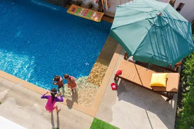 Image de Un appartement de service de vacances Naiharn