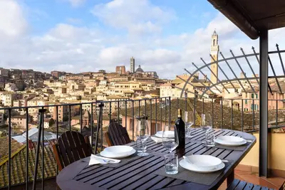 Image de appartement panoramique Central San Martino!