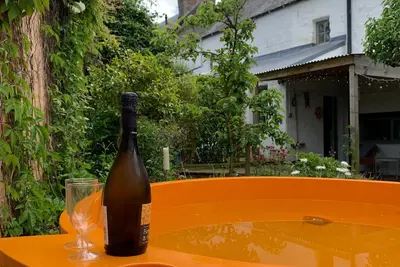 Image de Thimblewynd: \"meilleur en Ecosse avec bain Ă remous\" (The Scotsman Newspaper)