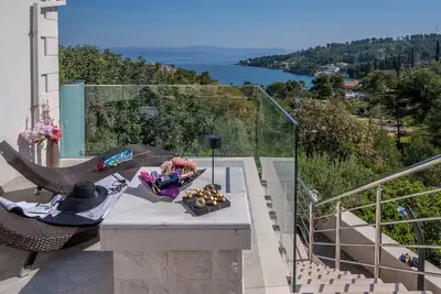Image de ****Luxury Villa with outdoor Jacuzzi****