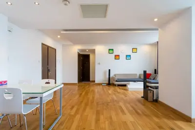 Image de 2br de Super Condo près du marché Ben Thanh