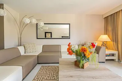 Image de Palm Beach🌴Grand condo familial avec terrasse privée! Pas besoin de voiture