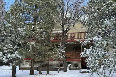 Image de Décor haut de gamme, nouveau spa, vue sur la pente, à 4 min de Bear