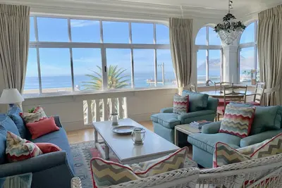 Whalehaven, Kalk Bay