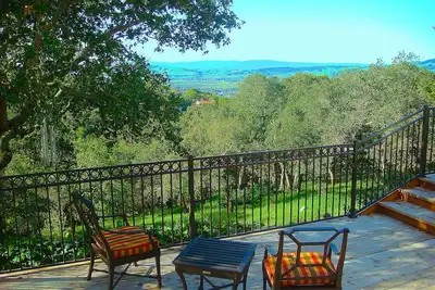 Image de Incroyable Get-Away! Profitez des vues! Détendez-vous sur le pont ou au bord de la piscine. Procès-verbal de la Plaza.