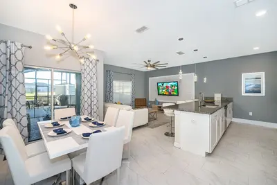 Image de (Jp3151) Storey Lake Home 4/3 Piscine privée, lac et parc aquatique gratuit