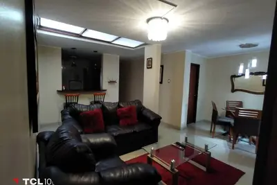 Image de 1er étage Apt dans un quartier sûr à Surco à 20 minutes du parc Kennedy Miraflores