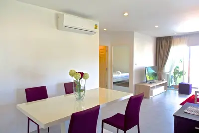 Image de Très grand 2 pièces 88 m 2! Festival central de la ville de Phuket, région thaï de Muai