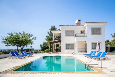 Image de Villa Demetra (4 chambres en suite, vue imprenable, barbecue, Wi-Fi haut débit, piscine. )