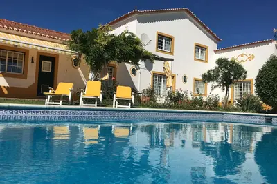 Image de Maison de campagne avec piscine et vue imprenable