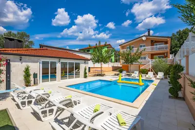 Image de Cosy House Piscine Chauffee, Pres De La Plage Du Comte De Split