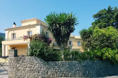 Image de Maison de vacances spacieuse proche de la plage idéale pour un groupe d'amis ou en famille