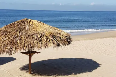 Image de Magnifique condo luxueux et tout neuf pour 6 au bord de la mer