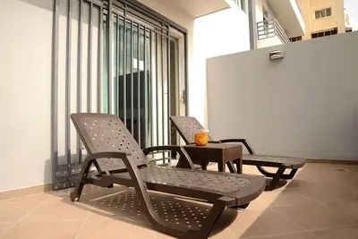 Image de Condo élégant et lumineux avec vue sur la ville Terrasse -Travail et jouer à Naco, Saint-Domingue!