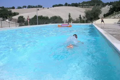 Image de Luxury air conditioned apartment with swimming pool and tennis court
