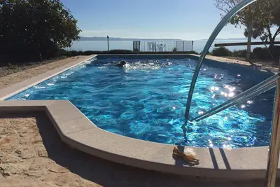 Maison Seafront avec piscine à Split, à 100m de la plage