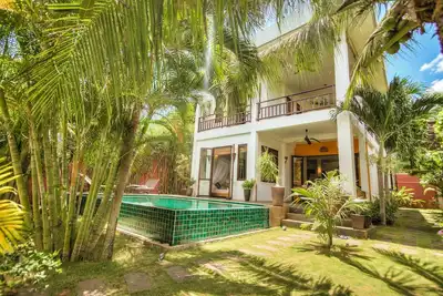 Image de villa de luxe avec piscine privée