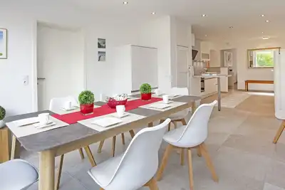 Appartement familial avec jardin, à 500m de la plage