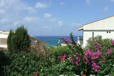 Image de Villa Aliotis À 200 MÈTRES De La Mer Maison D'HÔTES