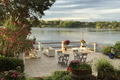 Image de Villa Francesca Romana<br>Détendez-vous au bord du lac à quelques mètres de la mer