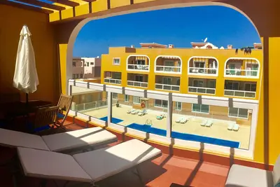 Image de Turquoise Cotillo: 50 mètres de la plage, wifi, terrasse privée, piscine