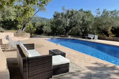 Image de Magnifique Villa Provençale et piscine entourées d'oliviers(6 pers)