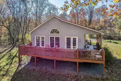 Image de Bienvenue au Summerfield Cottage sur Sleepy Creek!