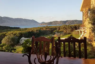 Image de Plage, amarrage privé à 150m, transferts vers les îles et Tavolara avec vue mer
