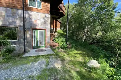 Image de Eagle Peak Guesthouse / studio de luxe / séjour en pleine nature sans les difficultés de déplacement