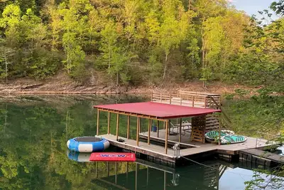 Image de Bd8bd Maison derrière Jumping Bridge! 🛶🏄‍♂️ Nouveaux Jouets D'Eau pour 2020! ! 🚣‍♀️🌊