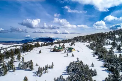 Image de Mountaintop \"Smart Home\" Ă Bozeman sur 23 acres (faune + 1, 5 h Ă Ynp)