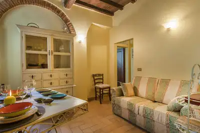Image de Sant 'Egidio est à 5 minutes du Dôme. Au rez de chaussée avec Wi. Fi et air conditionné