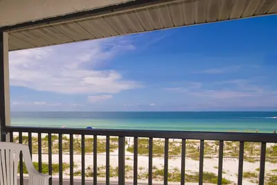 Image de Plage à 180 degrés + vue sur le golfe, plage à 30 pieds, grill, Bridge Street, Wifi