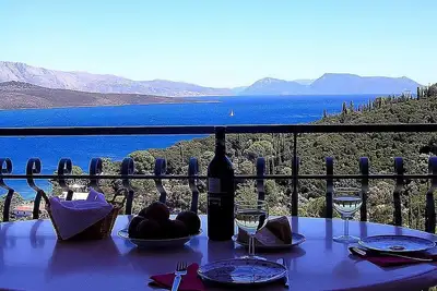 Image de Villa avec vue fantastique sur la mer et jardin, 4 ou 5 personnes