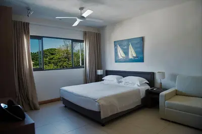 Image de Studio Aurea a Coral Bay - à une minute d'une plage magique par un accès prive