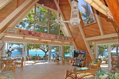 Image de SITUÉ Directement Sur La Plage! ! A / C Et Spa! Le Fabuleux Sunset Beach House! !