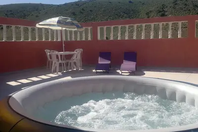 Image de Toute l'année vacances au soleil, dans une zone de paix et de tranquillité, avec grand soleil