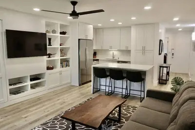 Image de Nouveau remodelage - Unité Ac complète - Condo haut de gamme à Turtle Bay Hawaii!