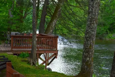 Image de River’s Edge Cabin - Parfait pour la romance / aventures en plein air / détente