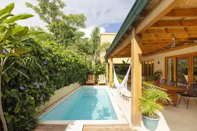Image de Tropical Boutique Sunrise Villa Walk to the beach