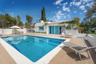 Image de Belle villa pour 6 avec grande piscine, vue mer et coucher de soleil dans les collines de San Jose