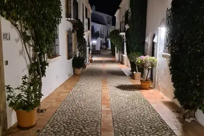 Image de Bel appartement de 2 chambres dans un endroit recherché Pueblo Blanco 1