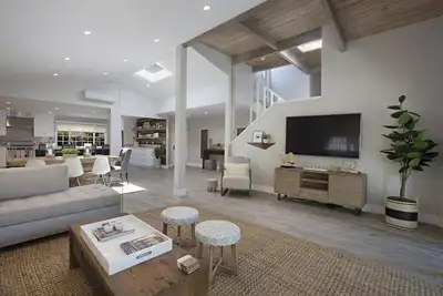 Image de 7 chambres dans le village! Magnifiquement meublé