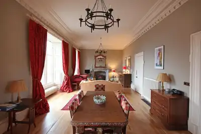 Image de Grand bel appartement historique sur la côte Fife près d'Edimbourg