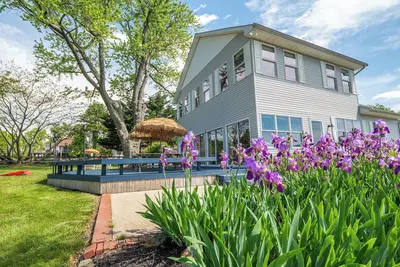 Image de Kent Island Beach House Ii - Sittin 'sur le quai de la baie à côté de Marina / Plage