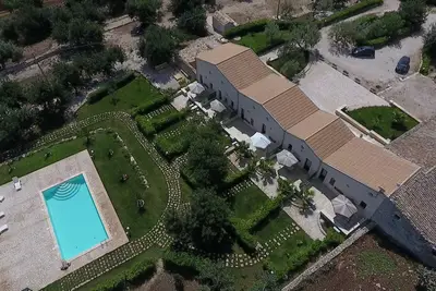 Image de Studio 5f avec piscine