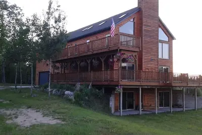 Image de Grande maison privée sur 50 acres à côté du golf et des sentiers.